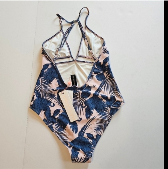 NWT MINKPINK Pink Blue Hibiscus‎ Island Cutout One Piece Swimsuit Size Medium - Picture 6 of 9